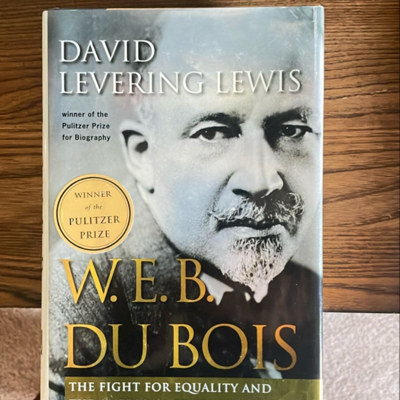 W e B du Bois