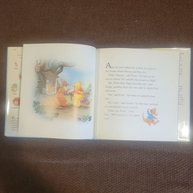 My Very First Winnie the Pooh: Pooh's Neighborhood