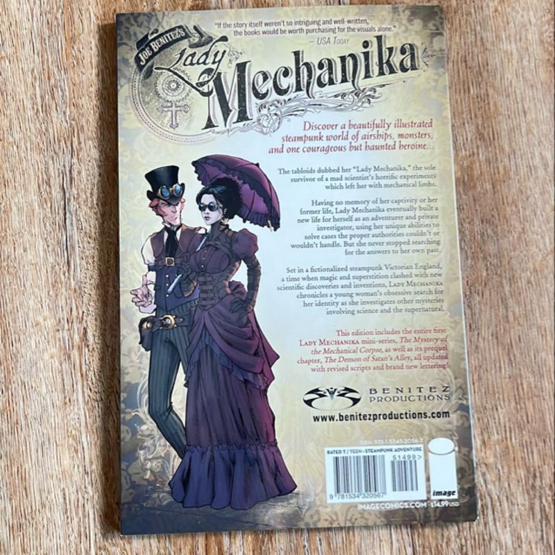 Lady Mechanika Volume 1