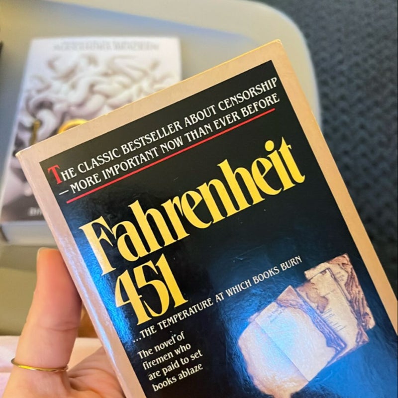 Fahrenheit 451