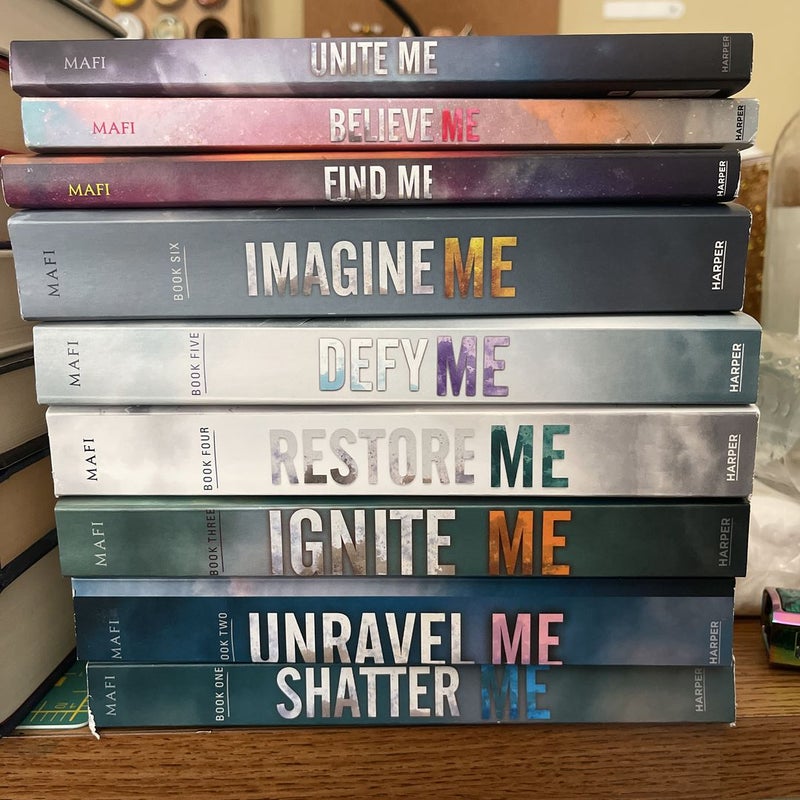 Shatter Me Series 6-Book Box Set: Shatter Me, Unravel Me, Ignite Me,  Restore Me, Defy Me, Imagine Me by Tahereh Mafi, Paperback