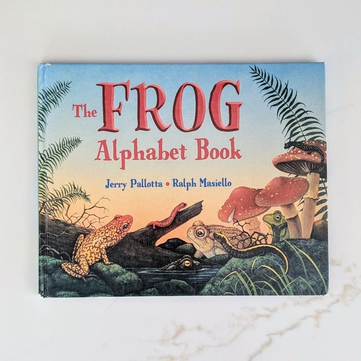 The Frog Alphabet Book by Jerry Pallotta