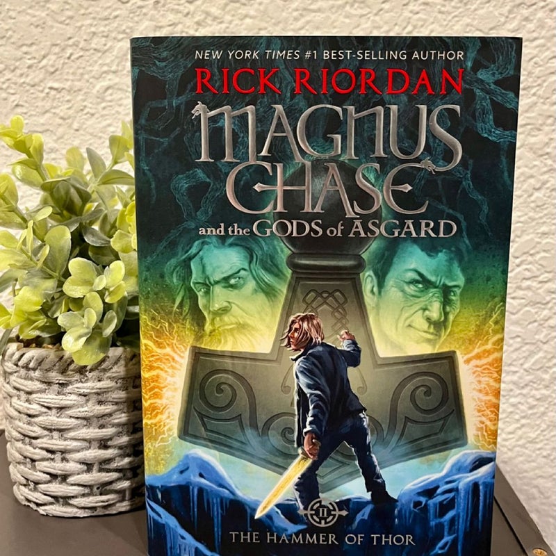 Magnus Chase and the Gods of Asgard, Book 2 the Hammer of Thor (Magnus Chase and the Gods of Asgard, Book 2)