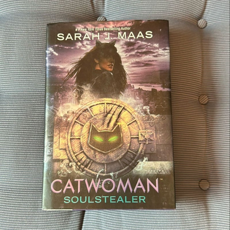 Catwoman: Soulstealer (1st/1st) Hardcover. RARE UPSIDEDOWN COPY