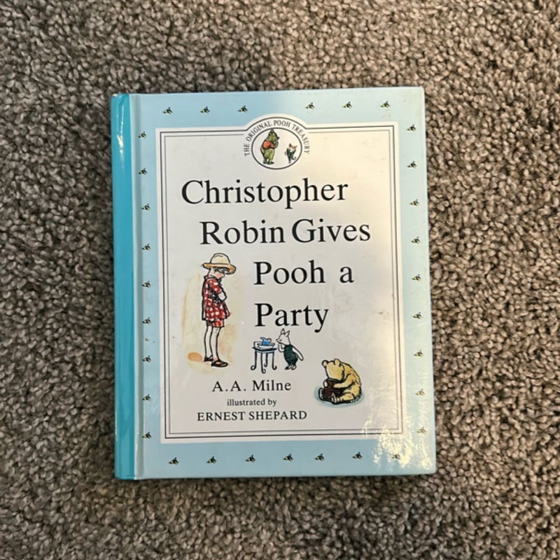 Christopher Robin Gives Pooh a Party Storybook