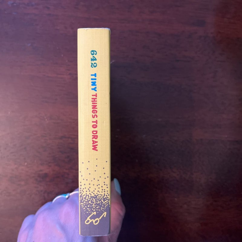 642 tiny things to draw by chronicle books paperback pango books