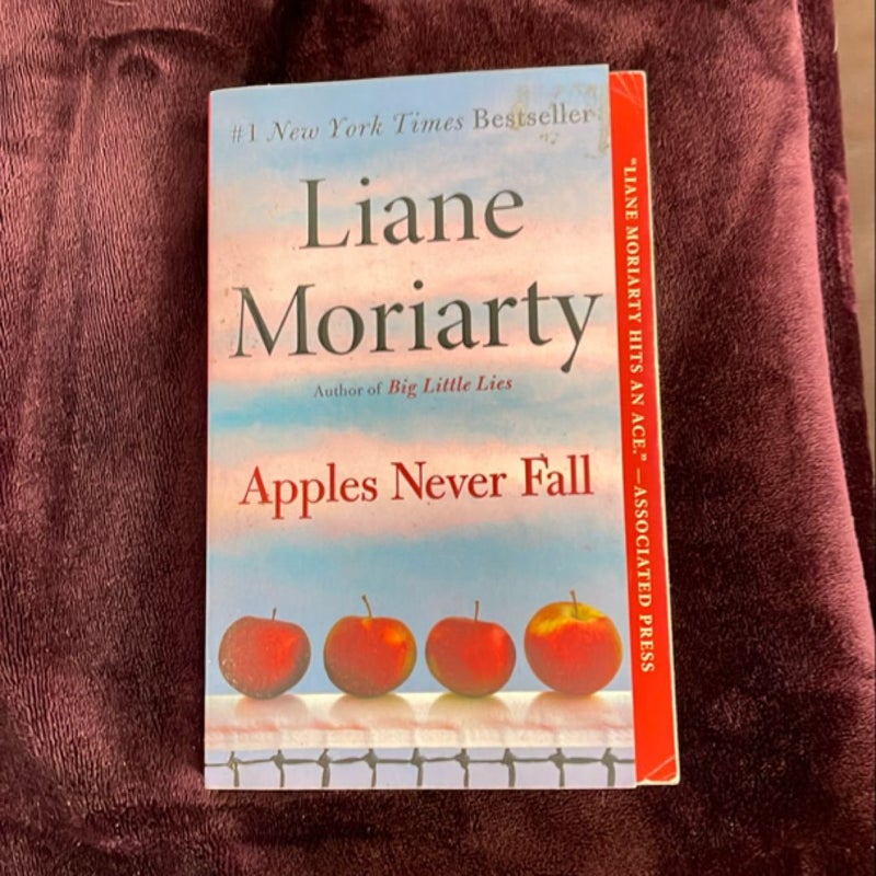 Apples Never Fall