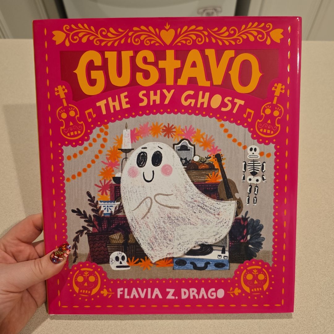 Gustavo, the Shy Ghost