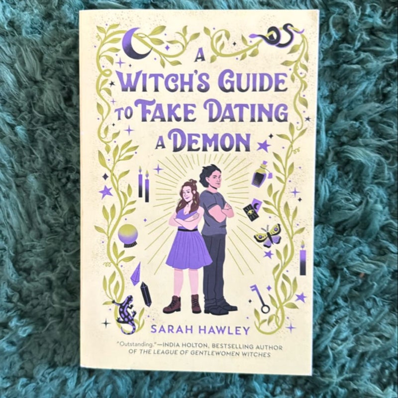 A Witch's Guide to Fake Dating a Demon