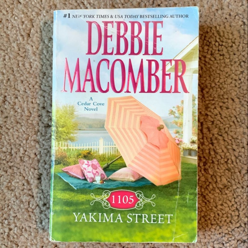 Cedar Cove 3 Book Bundle: 8 Sandpiper Way, 1022 Evergreen Place, 1105 Yakima Street 