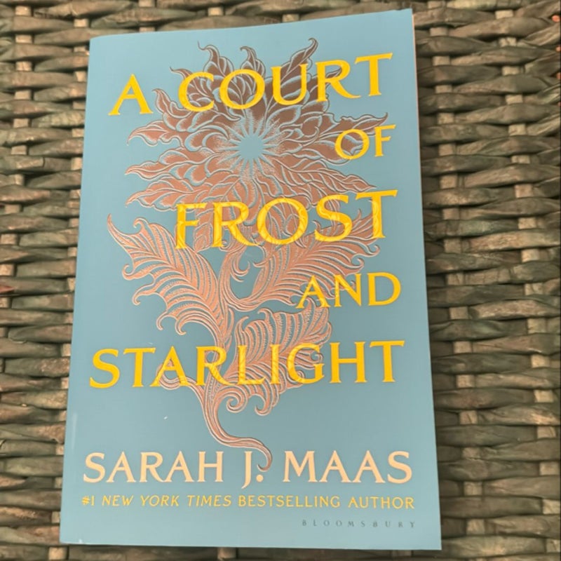 A Court of Frost and Starlight