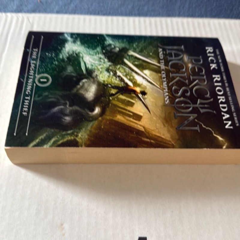 Percy Jackson and the Olympians, Book One the Lightning Thief (Percy Jackson and the Olympians, Book One)