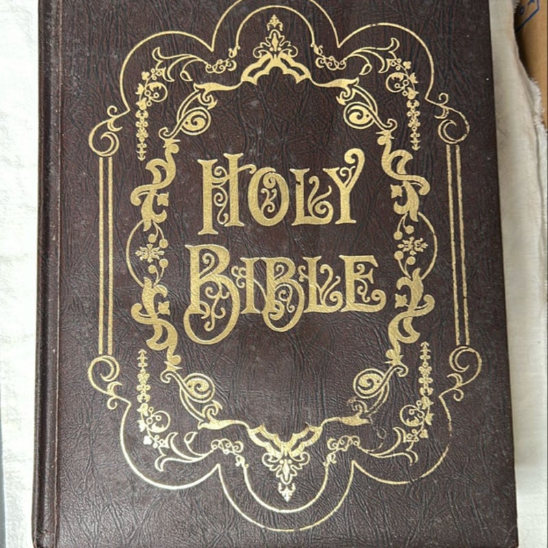 Vintage Catholic Bible New American Family Record Edition 1982 Large Size