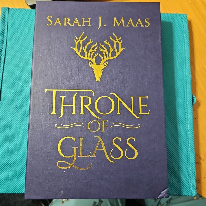 Throne of Glass Collector's Edition