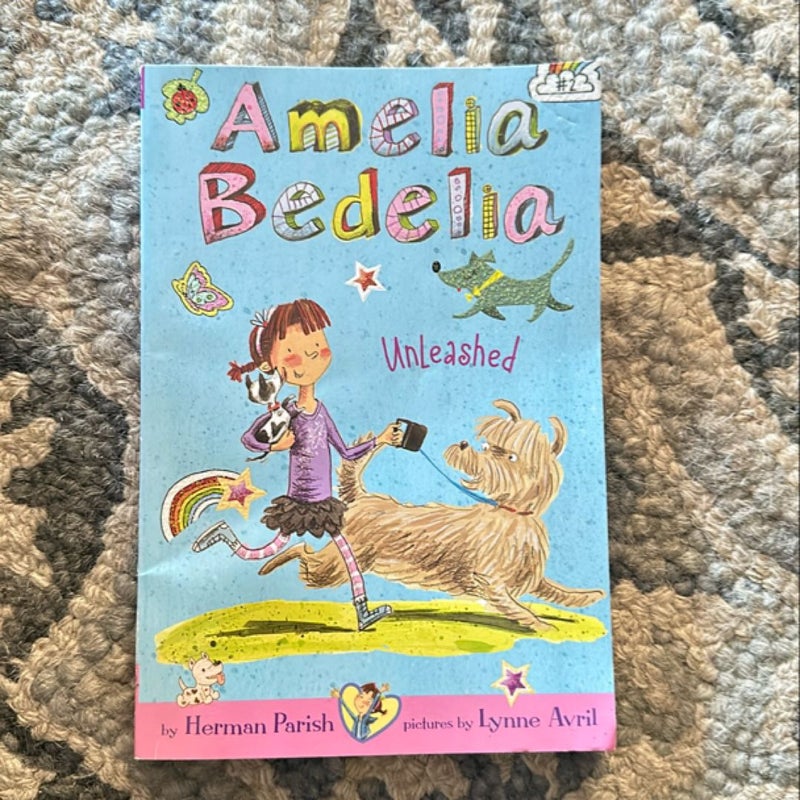 Amelia Bedelia Chapter Book #2: Amelia Bedelia Unleashed