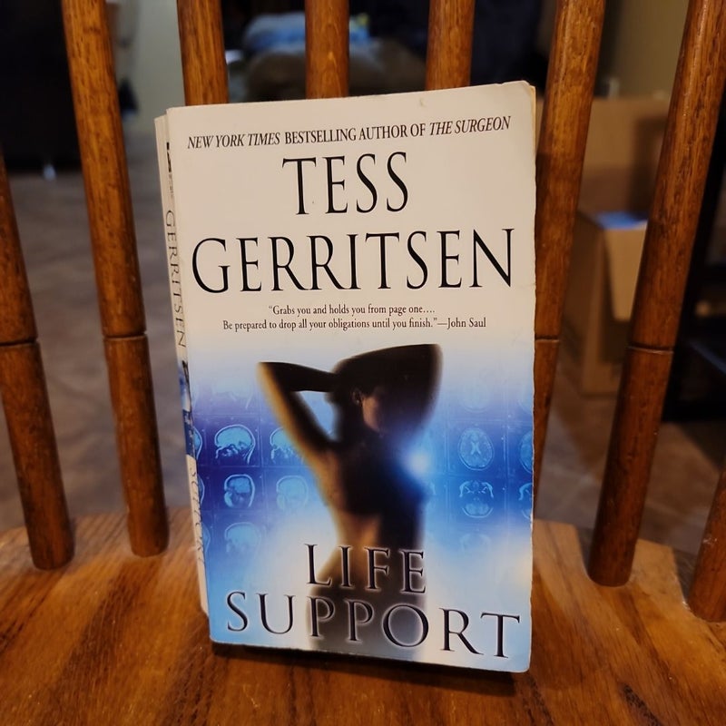 Life Support (by Tess Gerritsen)