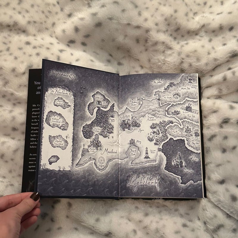 Nightbane (*Signed* Barnes and Noble Exclusive Edition)