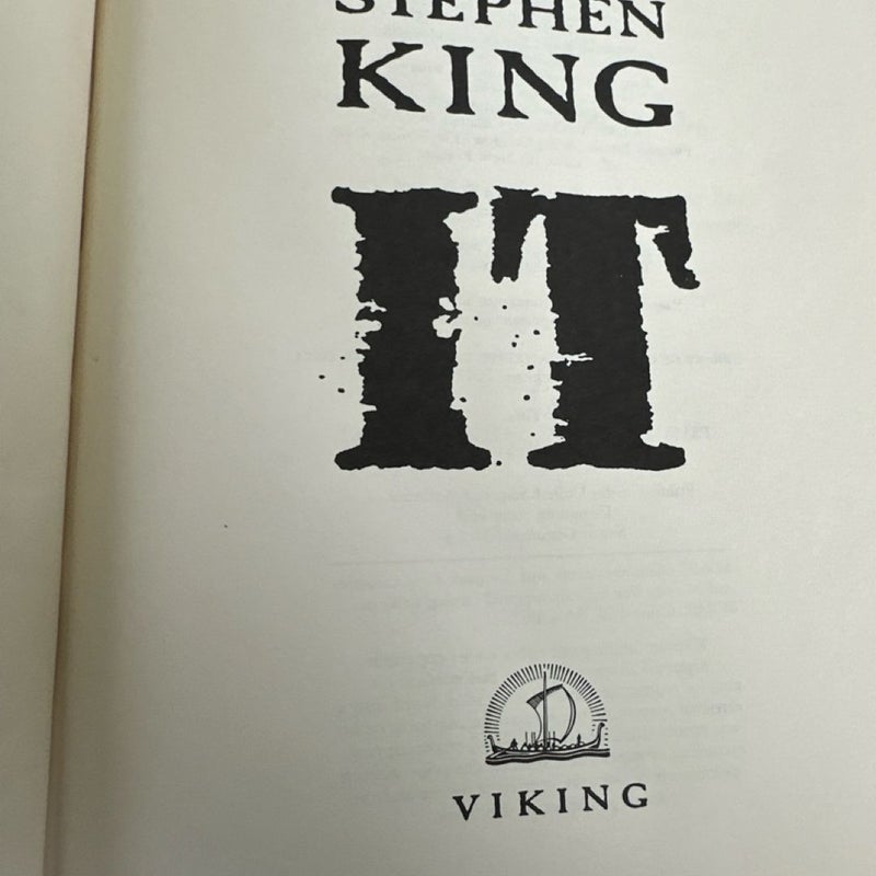 IT Stephen King Library Edition 1986 Hardcover  “Red Leather” 