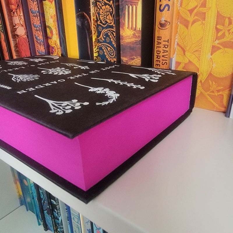 Lost in the Garden Signed/ Numbered Waterstones Edition
