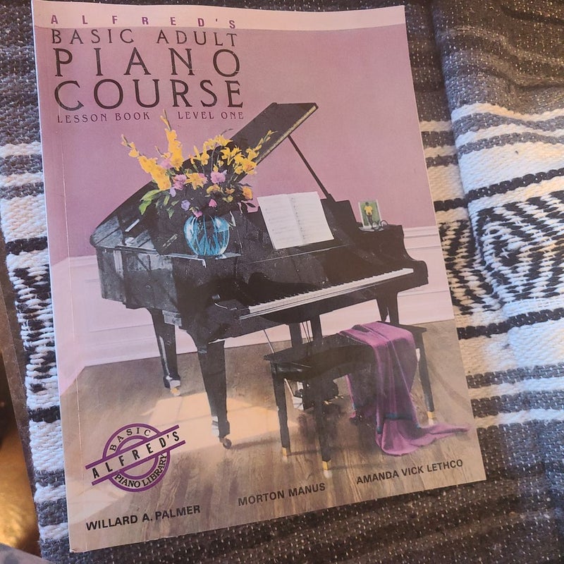 Alfred's Basic Adult Piano Course Lesson Book, Bk 1