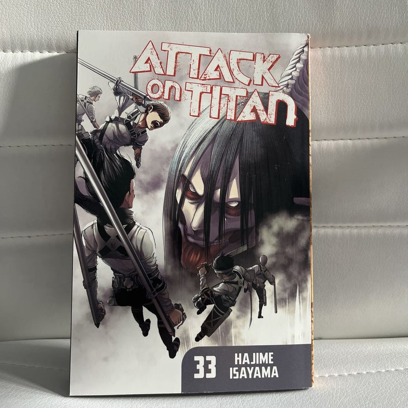 Attack on Titan 33