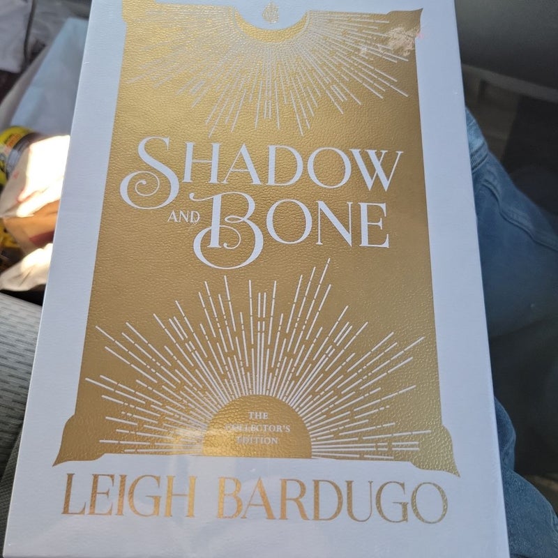 Shadow and Bone: the Collector's Edition