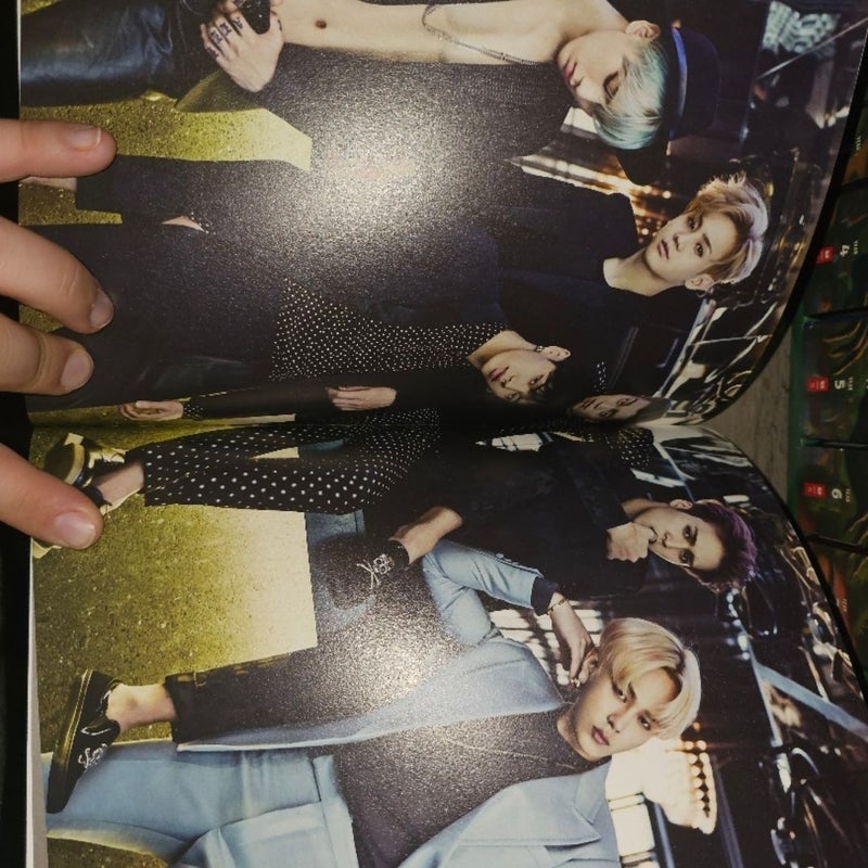 Beast kpop cd art book