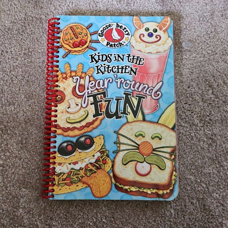 Kids in the Kitchen Year 'Round Fun Cookbook