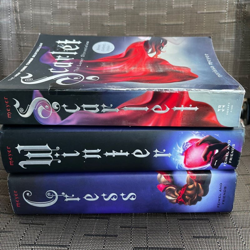 The Lunar Chronicles bundle