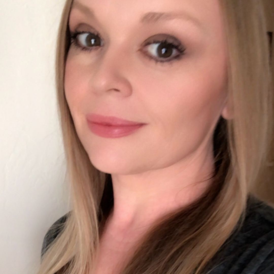 Jillian’s Enchanted Reads 🐈