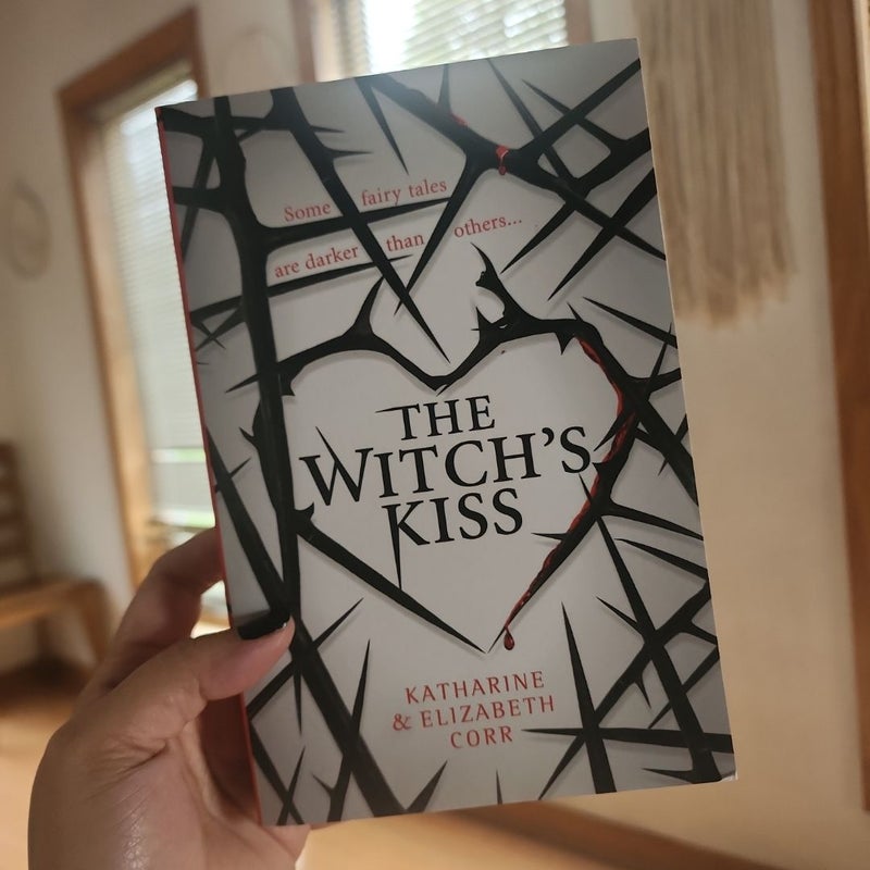 The Witch's Kiss (the Witch's Kiss, Book 1)
