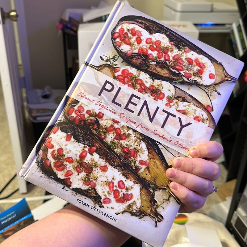 Plenty: Vibrant Vegetable Recipes from London's Ottolenghi (Vegetarian Cooking, Vegetable Cookbook, Vegetable Cooking)