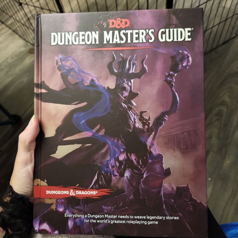 Dungeons and Dragons Core Rulebooks Gift Set (Special Foil Covers Edition with Slipcase, Player's Handbook, Dungeon Master's Guide, Monster Manual, DM Screen)