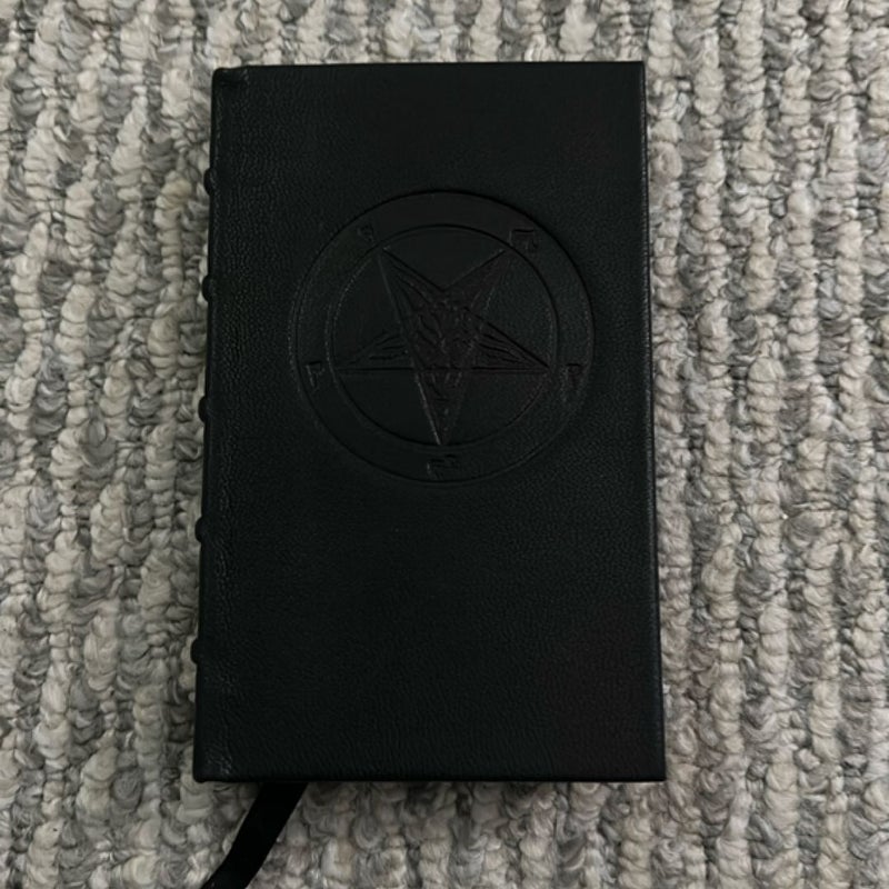 The Satanic Bible (Rebound)