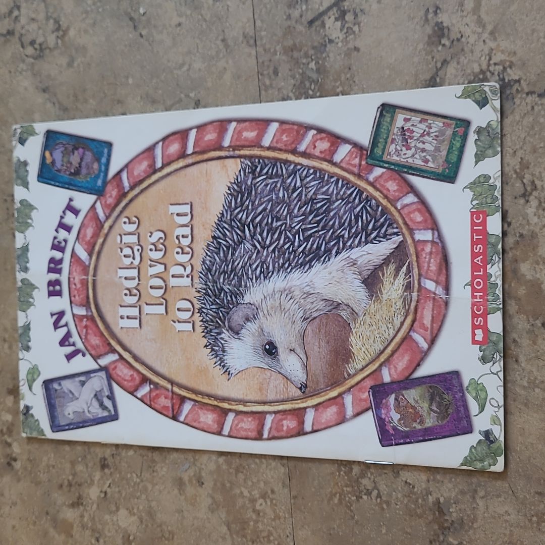 Hedgie Loves to Read