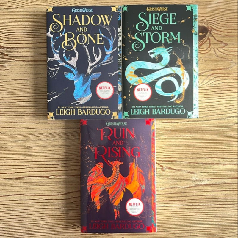 The Shadow and Bone Trilogy Boxed Set