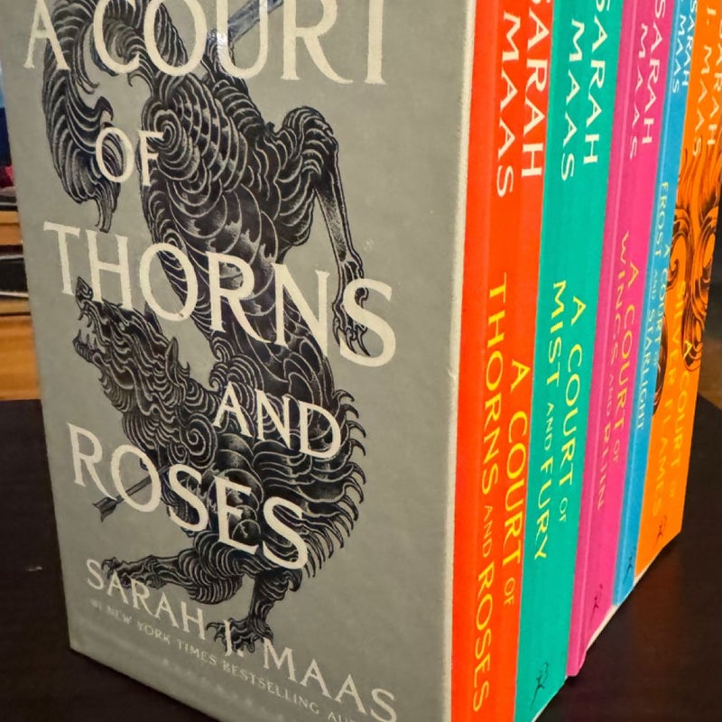 A Court of Thorns and Roses Box Set