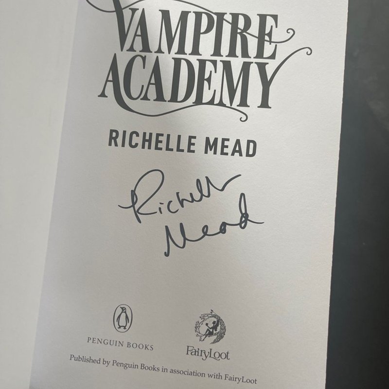 Vampire Academy Fairyloot by Richelle Mead, Hardcover Pangobooks