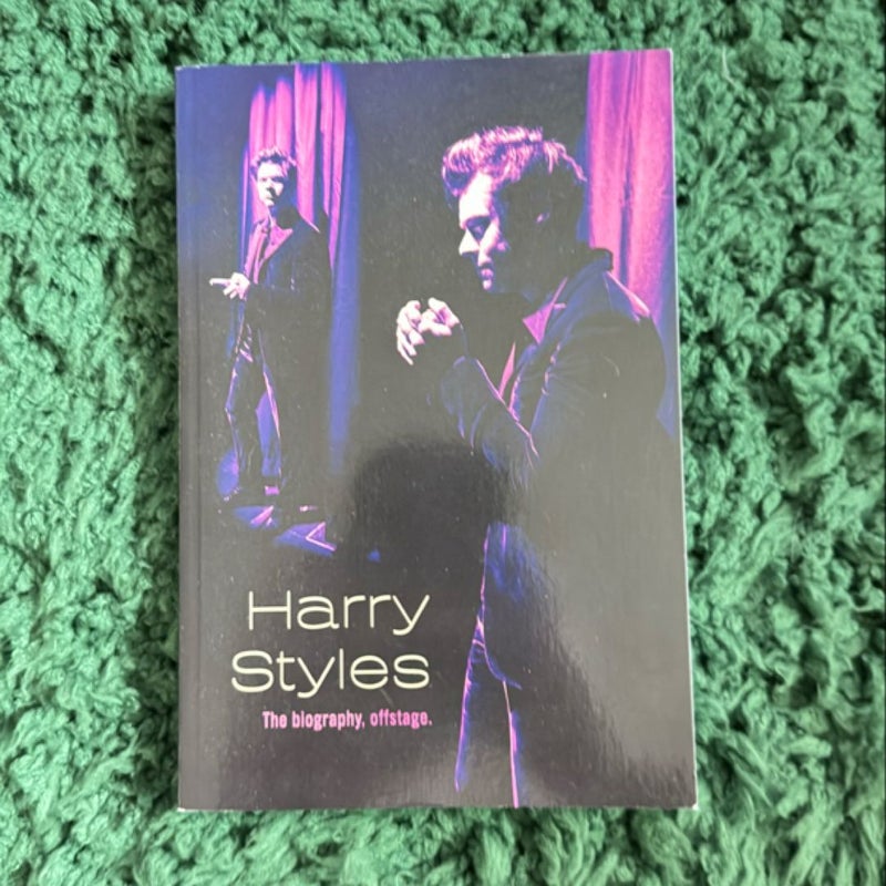 Harry Styles: the Biography, Offstage