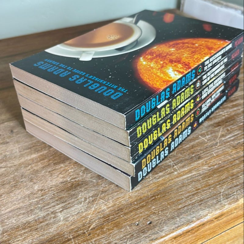 Hitchhiker's Trilogy Slipcase