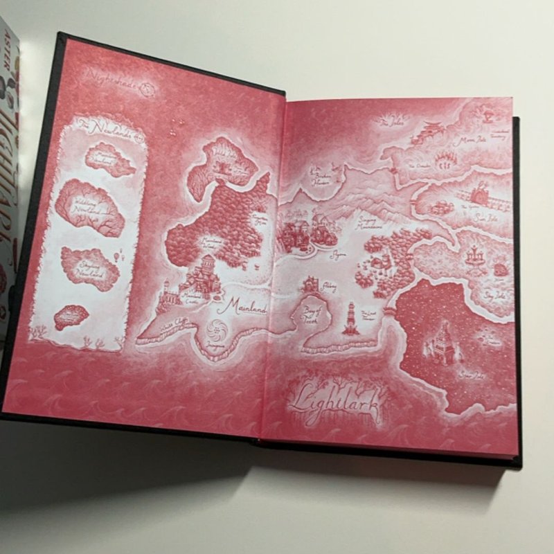 Lightlark by Alex Aster, Hardcover | Pangobooks