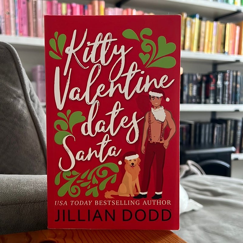 Kitty Valentine Dates Santa