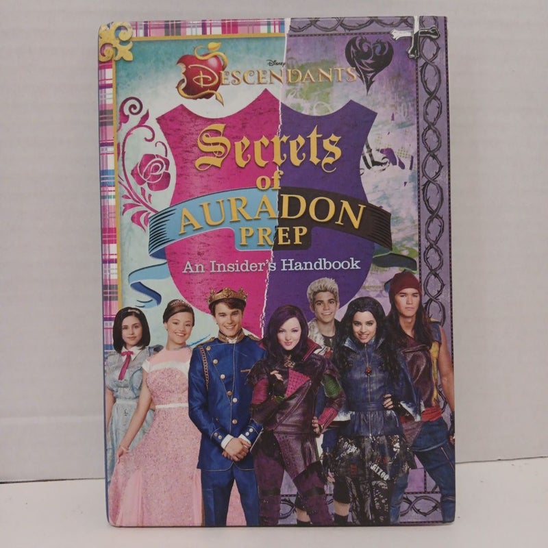 Disney Descendants: Secrets of Auradon Prep