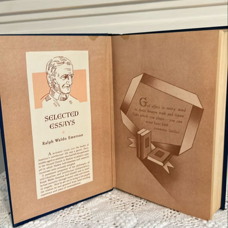 🌟Vintage “Selected Essays”