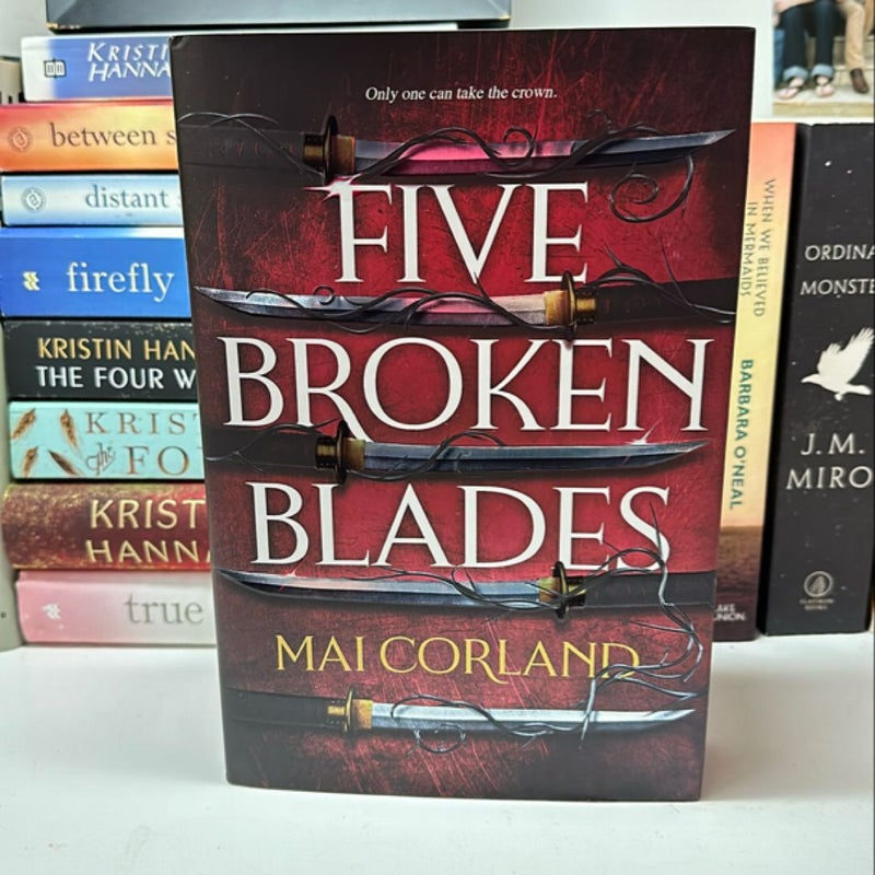 Five Broken Blades (Deluxe Limited Edition)