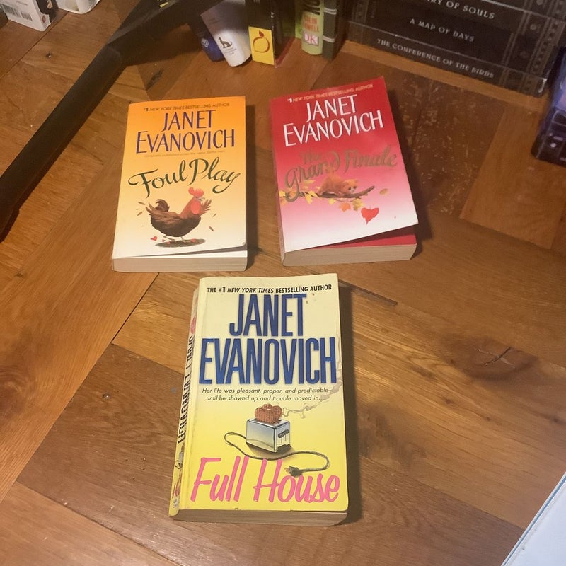 3 Janet Evanovich romances