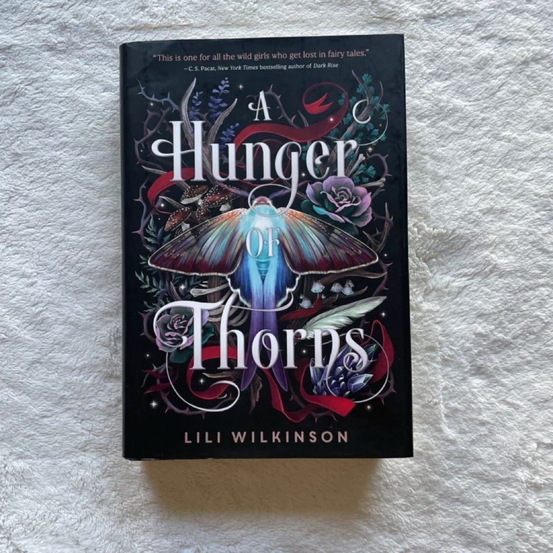 *harcover NEVER READ A Hunger of Thorns