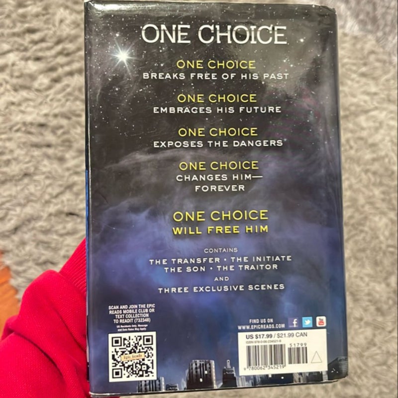 Four: a Divergent Collection