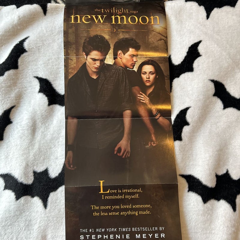 New Moon with exclusive poster!