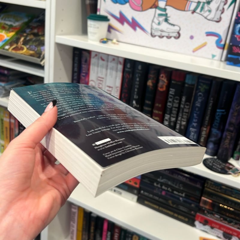 Lost Voices by Sarah Porter, Paperback | Pangobooks